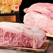 炉釜ステーキに最も適した神戸牛を市場で目利き