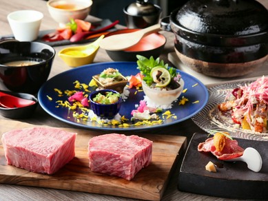 炉釜で焼いた『神戸牛』「フィレ」「サーロイン」などを贅沢に食べ比べ！