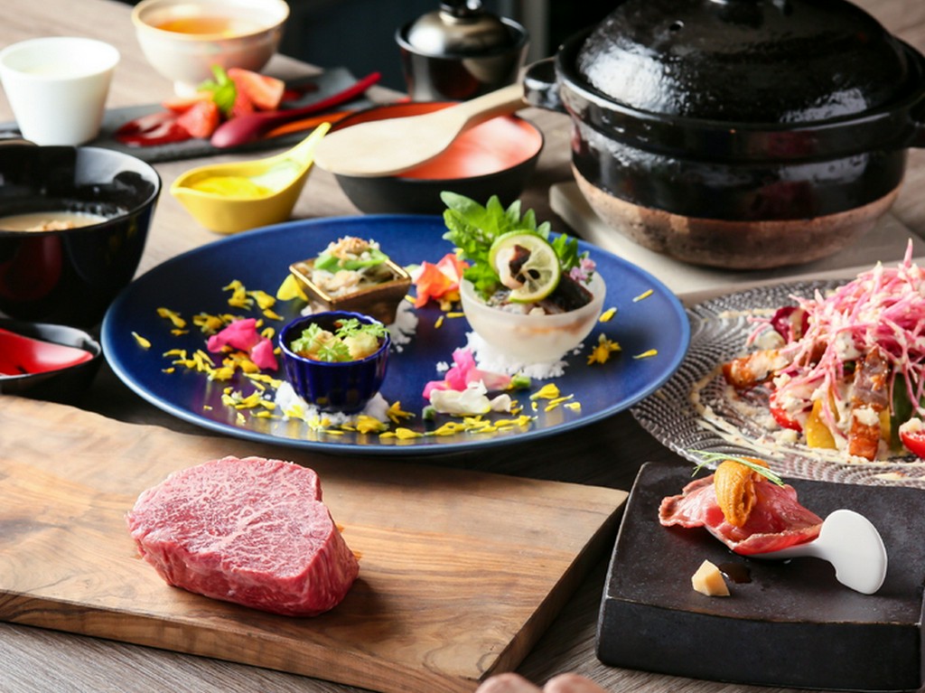 スタンダードに神戸牛の旨味を味わえる『”炉釜神戸牛霜降り赤身(ランプ)”ディナーコース』【150g】