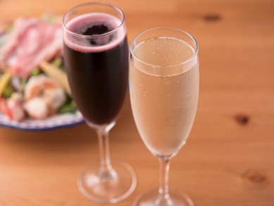 イタリア産のビールやワインを多彩にラインナップ				