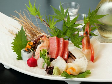 落ち着いた大人の雰囲気で二人の時間を