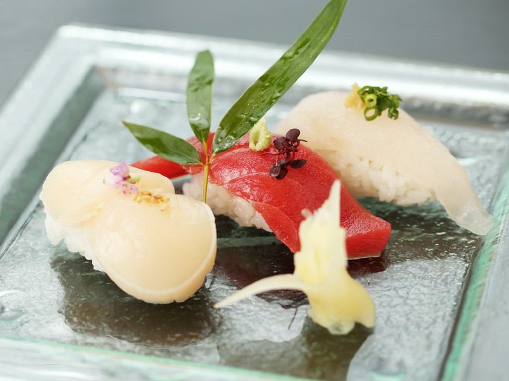 にぎり寿司（3貫）