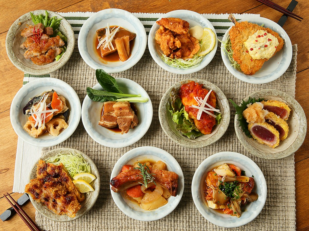 健康的な偏食がコンセプト。自分だけの定食を選べる特別感
