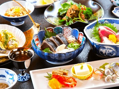 春の歓送迎会など各種ご宴会も承っております。