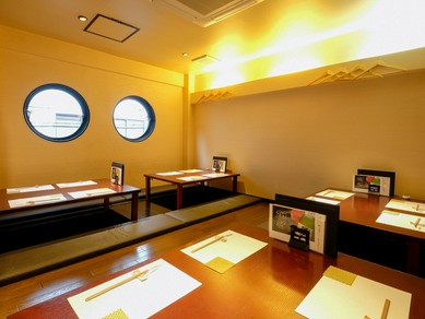 10名様までの完全個室1部屋ご用意！　10〜20名様までの半個室も