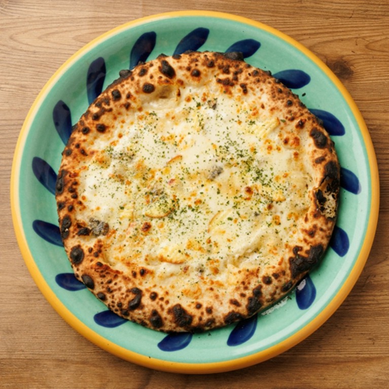 人気No.3 ４種のチーズのフォルマッジ　ハチミツ付き