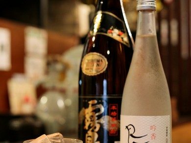 黒糖焼酎や泡盛も。料理に合わせた、バリエーション豊かな焼酎