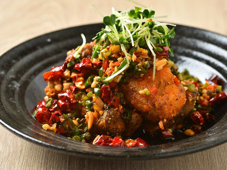 厚みのあるスペアリブに大満足『中華風スパイシースペアリブ(3本)』