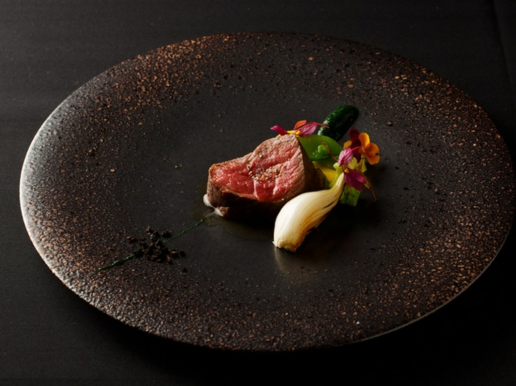 九州の逸品食材で彩るフレンチ。ここでしか味わえないものを。