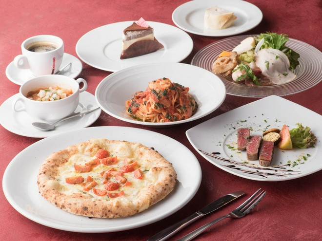 クリスマス限定コースがある