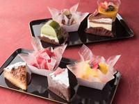 店内のみ　420円（税込462円）
テイクアウト450円~510円