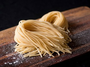 ちゅるん感とコシに驚く！　日本人好みに開発「究極の生パスタ」
