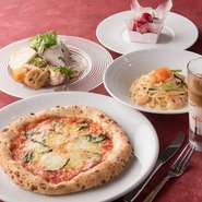 絶品イタリアン×オシャレ空間がグルメな女性に大人気。『ロゼッタランチセット』など、昼・夜とも、おいしくお得なセットやコースが多数。もちろんアラカルトも大歓迎! お好みのスタイルでゆっくり過ごせます。