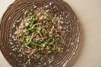 低温調理！冷製牛タンのカルパッチョ　～さっぱりレモン＆山わさび～