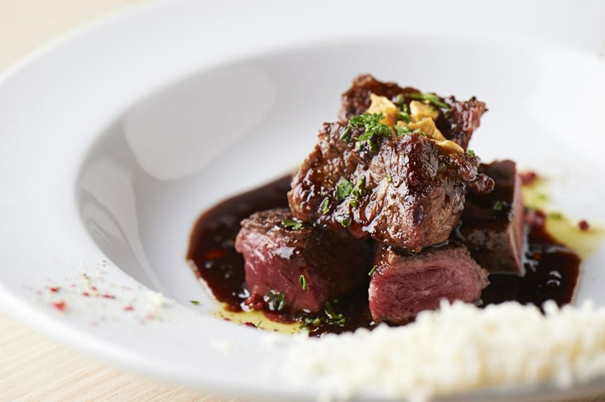 和牛シャトーブリアン。特製ビオレマスタードソース&山わさび。