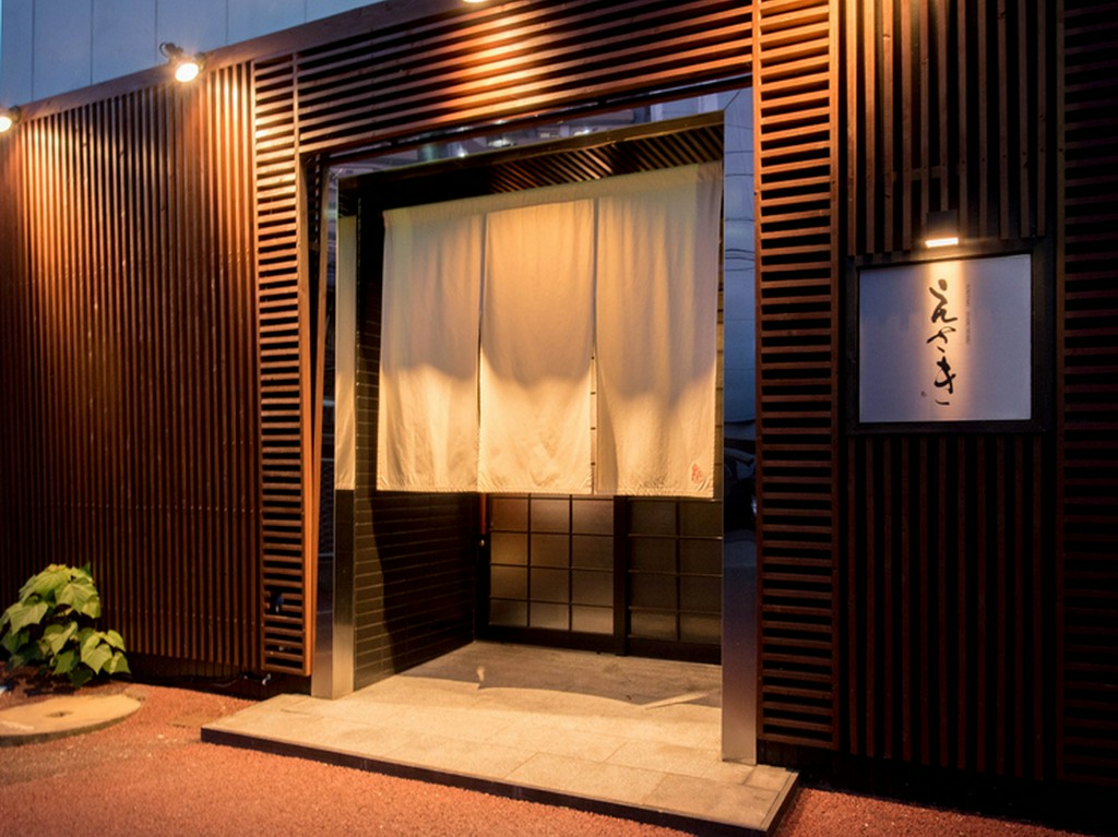 相手の目線に立って感じたことを大切にしながら接客している