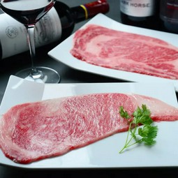 段戸牛 サーロインの焼きしゃぶ 特製卵黄タレ