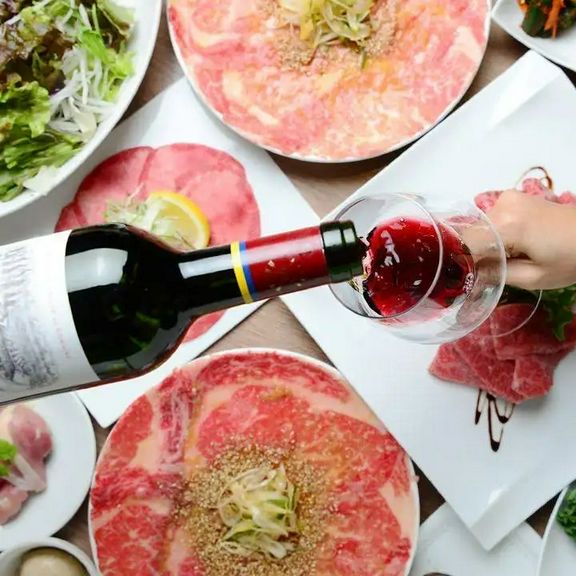 【土日祝限定】極上和牛をリーズナブルに！