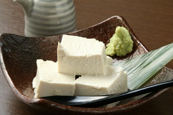 大豆の風味豊かな『名物！　手づくり朧豆腐』