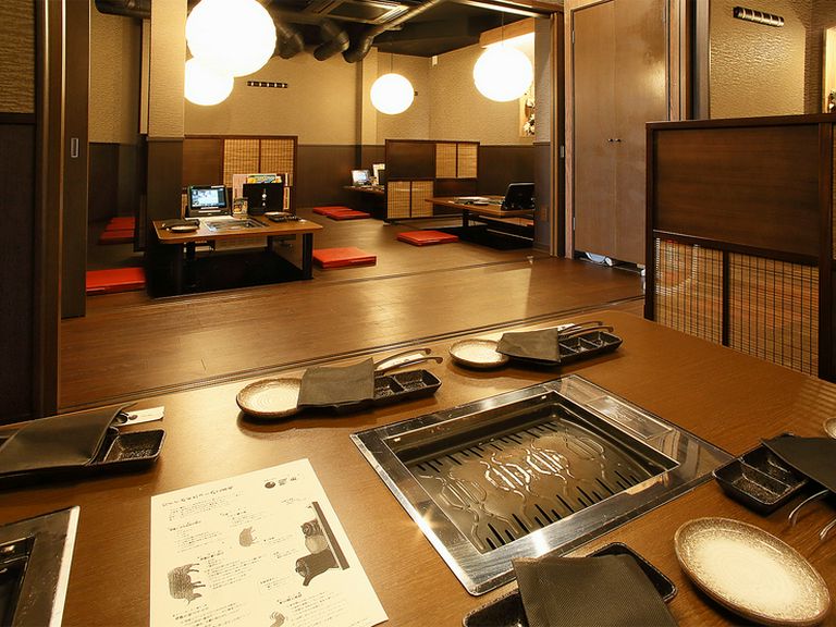 最大40名までの宴会に。人数に合わせて使える掘りごたつの座敷席