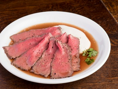 『Roast Beef with Red Wine Gravy 看板！　ローストビーフ ～グレービー赤ワインソース～　Regular』
