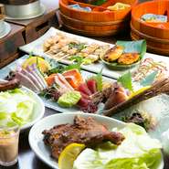 旬を散りばめたコースは宴会利用に最適。季節感たっぷりにお出迎えしてくれます。プライベートな個室で、人目を気にせず大いに盛り上がってみませんか。