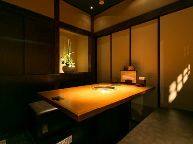 ゆったりスペースで雰囲気にもこだわっております。