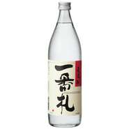 厳選された大麦だけを使用。雑味を取り除き、フルーティな香りとすっきりとした味わいの絶妙なバランスを実現した麦100％の本格焼酎です。