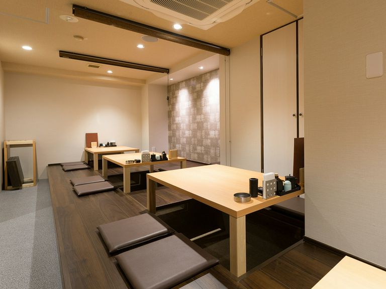 落ち着きのある和の空間で、ゆったりとした会食を…