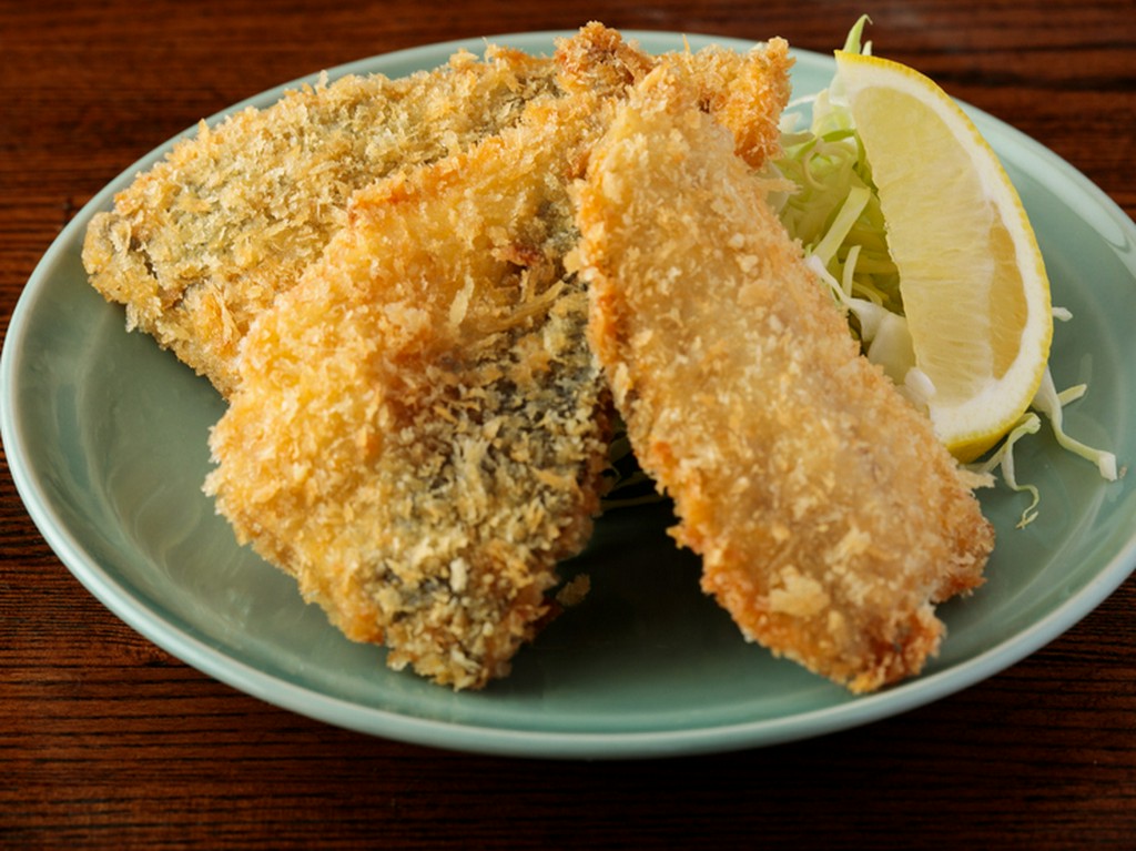 近海ものならではの美味しさを堪能できる『あじフライ』