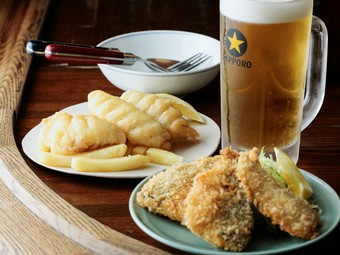 お好きなシーンで気軽に立ち寄って、土日祝は昼飲みOK