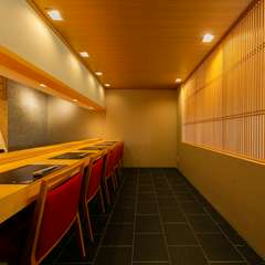 料理人の技が光る特等席のカウンター