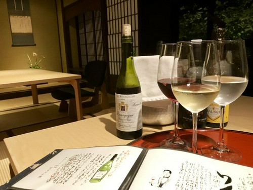白山菊酒ブランドを始め、ソムリエセレクトワイン各種。