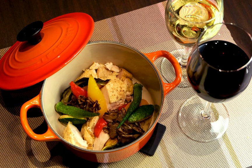 本格フレンチとワインで乾杯! 華やかな女子会をプロデュース