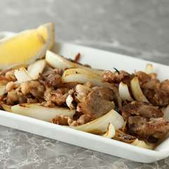 シンプルな味付けが評判『牛肉バター焼き』