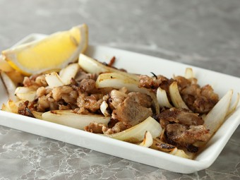 シンプルな味付けが評判『牛肉バター焼き』