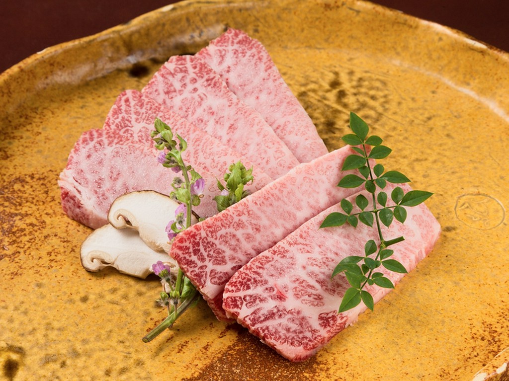 岩手のブランド牛・前沢牛を使った『前沢牛特選カルビ（限定）』