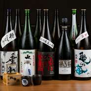 「十六代九郎衛門」や「澤の花　ボー・ミッシェル」といった珍しいお酒から、「大信州」など定番の銘柄まで、蔵元直送の豊富な日本酒を用意。信州の滋味豊かな食材と合わせてご堪能ください。