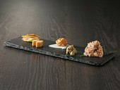 全国各地のとっておきの味を名酒といっしょに楽しめる『珍味盛り合わせ 【5種盛】』