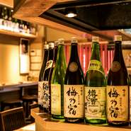 硬度の違う複数の水系を持つ奈良では、甘口から辛口まで様々な種類の日本酒がつくられています。【あをによし】にはそんな奈良の地酒が豊富に揃っており、きっとお気に入りの一杯を見つけられそうです。