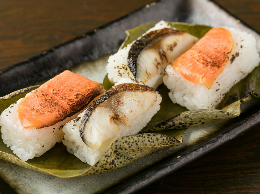 炙り柿の葉寿司（4個）