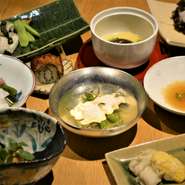 懐石では欠かす子の出来ない食の風物詩「鱧」
そんな鱧を身近に感じて頂くと共に、いろいろな食べ方で召し上がって頂けます。
この機会に是非とも御賞味下さい。
