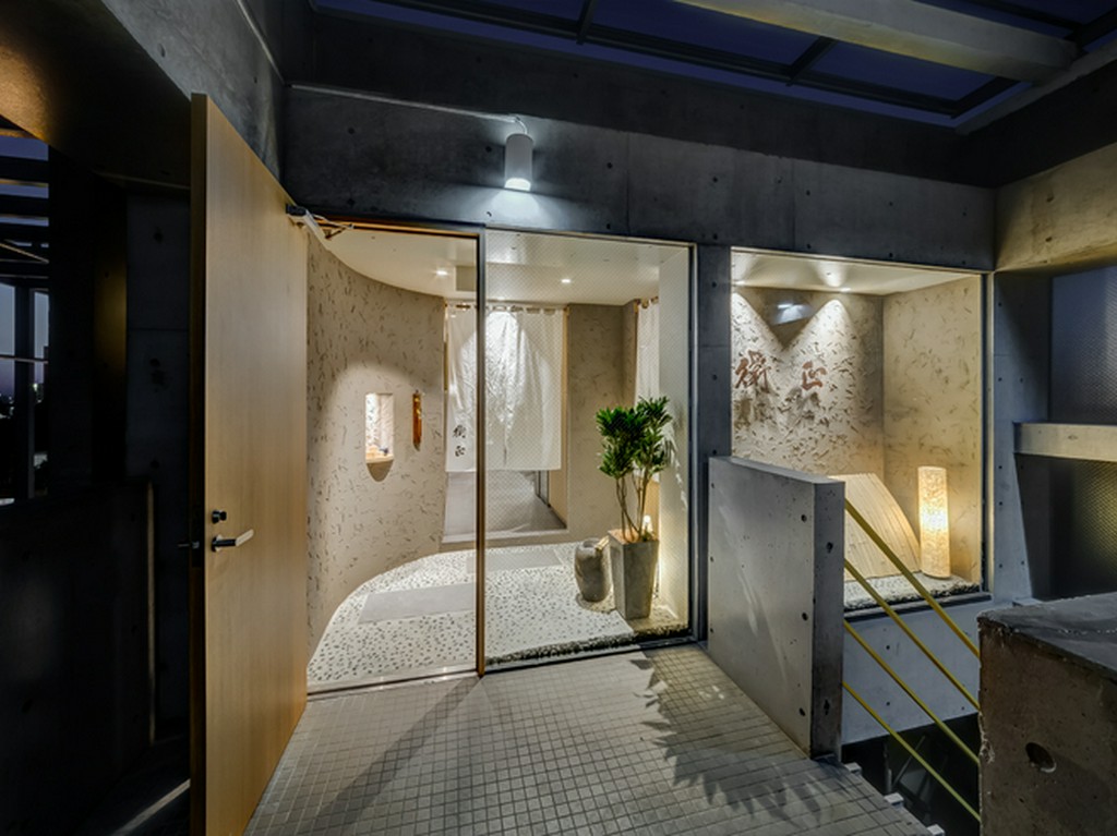 当店の入り口でございます。