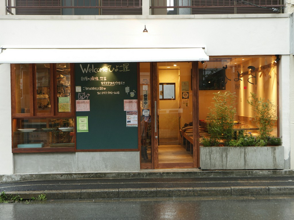 カフェのようなお洒落なお店　調理の様子も間近で楽しめる