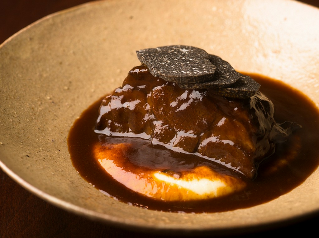 ソースの最後の一滴まで美味『黒毛和牛 牛舌の赤ワイン煮込み』