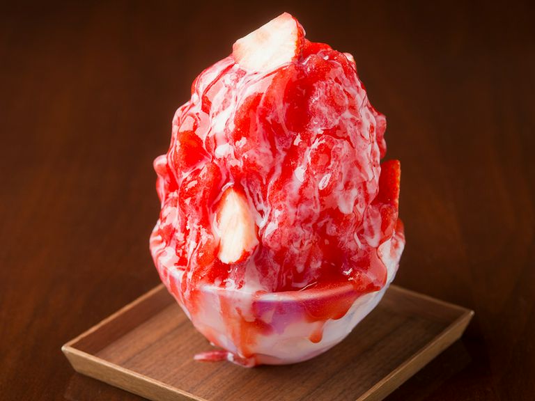 ふわふわの氷と自家製シロップの饗宴『季節のフルーツのかき氷』