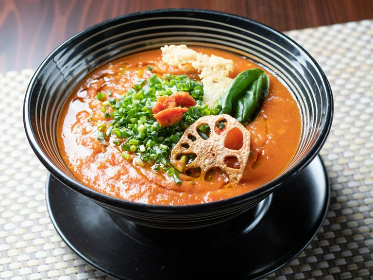 濃厚な風味が後をひく『トマトラーメン』