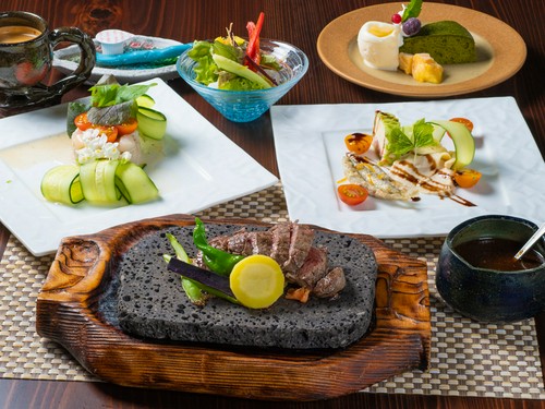 ママ友グループの昼宴会にも使えるコース（予約制）