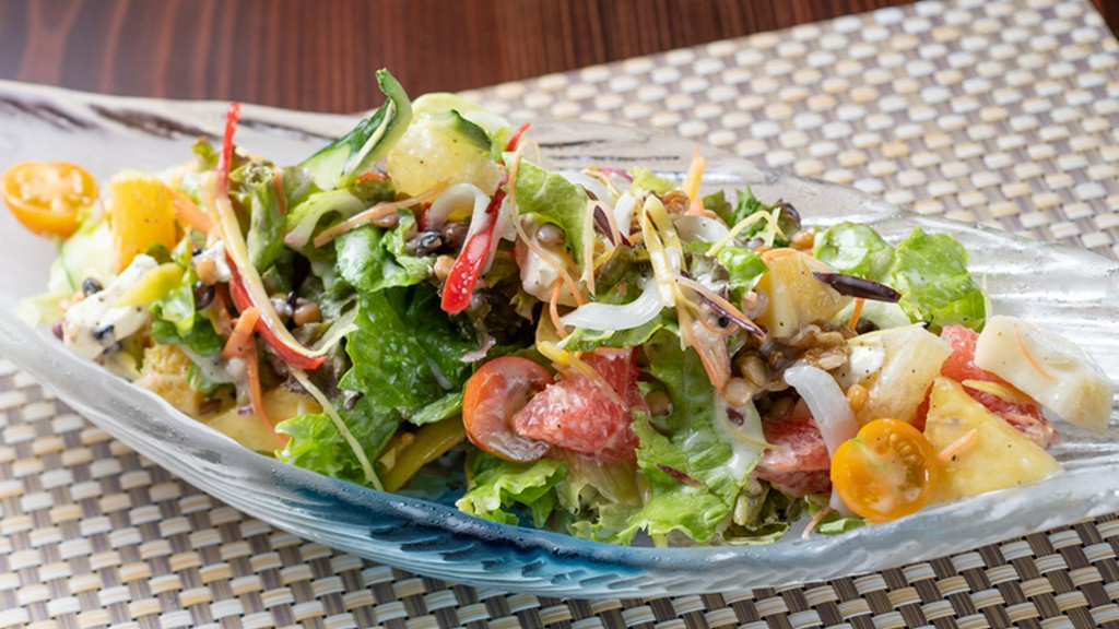 自家菜園でシェフ自ら育てた安全安心な野菜