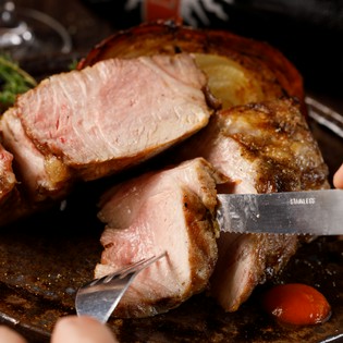 均整の取れたジューシーさが魅力の「岩中豚」